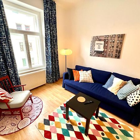 Cozy City Retreat - By Nahuen Suites Graz Esterno foto