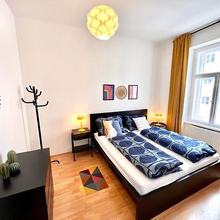 Cozy City Retreat - By Nahuen Suites Graz Esterno foto