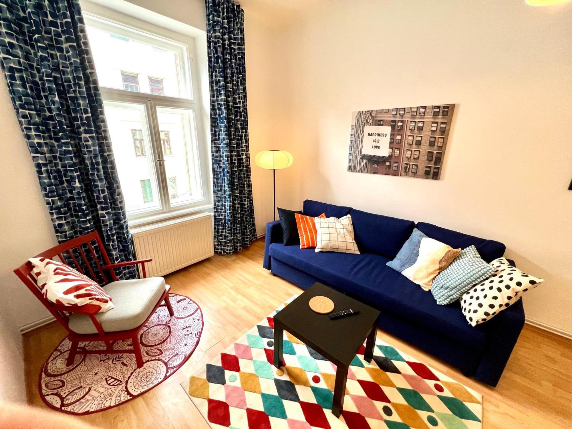 Cozy City Retreat - By Nahuen Suites Graz Esterno foto