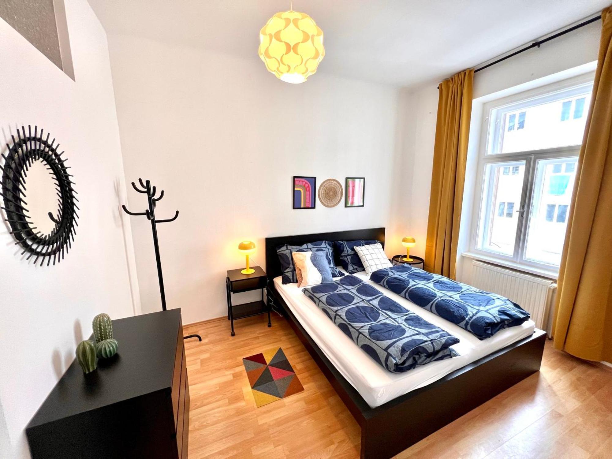 Cozy City Retreat - By Nahuen Suites Graz Esterno foto