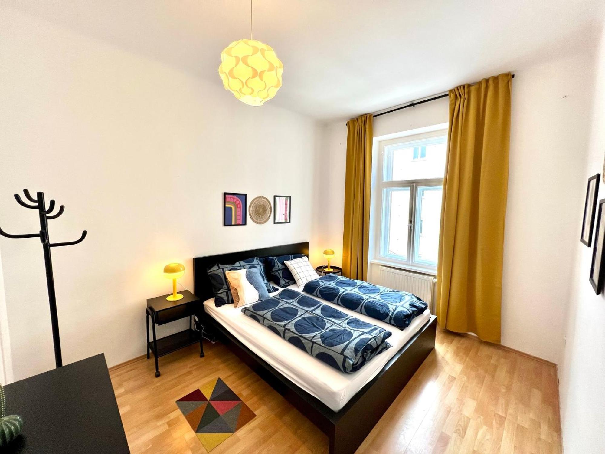 Cozy City Retreat - By Nahuen Suites Graz Esterno foto