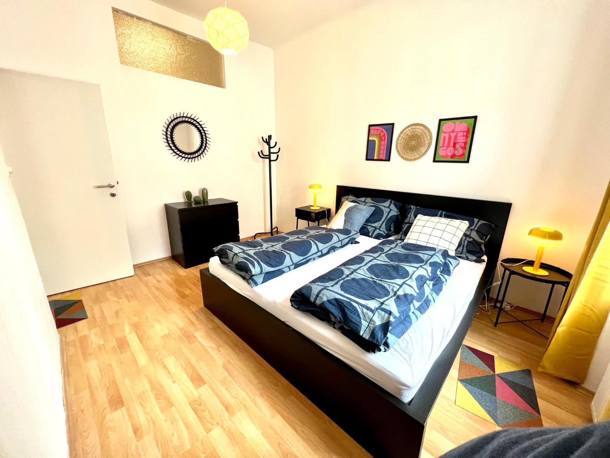 Cozy City Retreat - By Nahuen Suites Graz Esterno foto