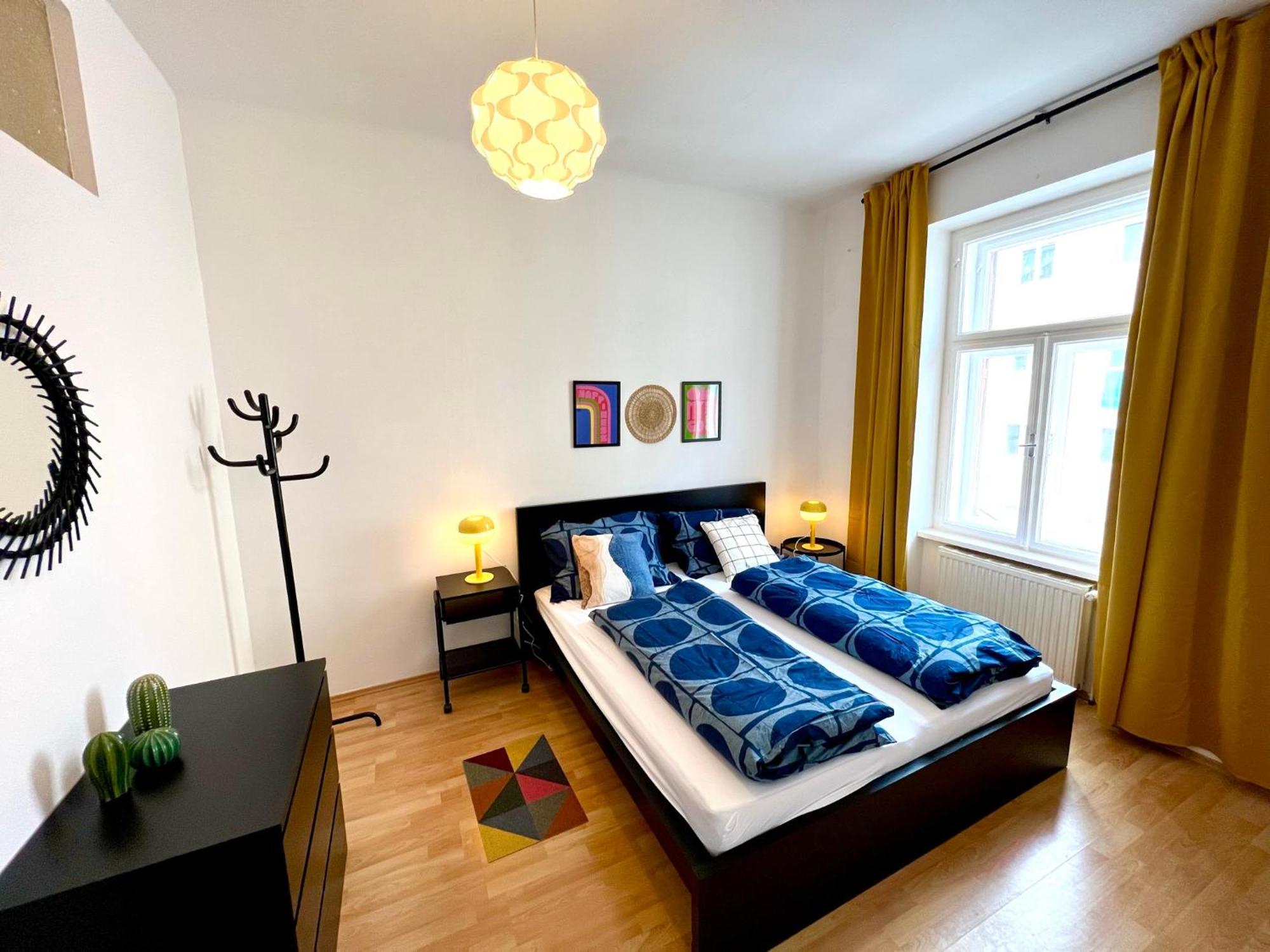 Cozy City Retreat - By Nahuen Suites Graz Esterno foto