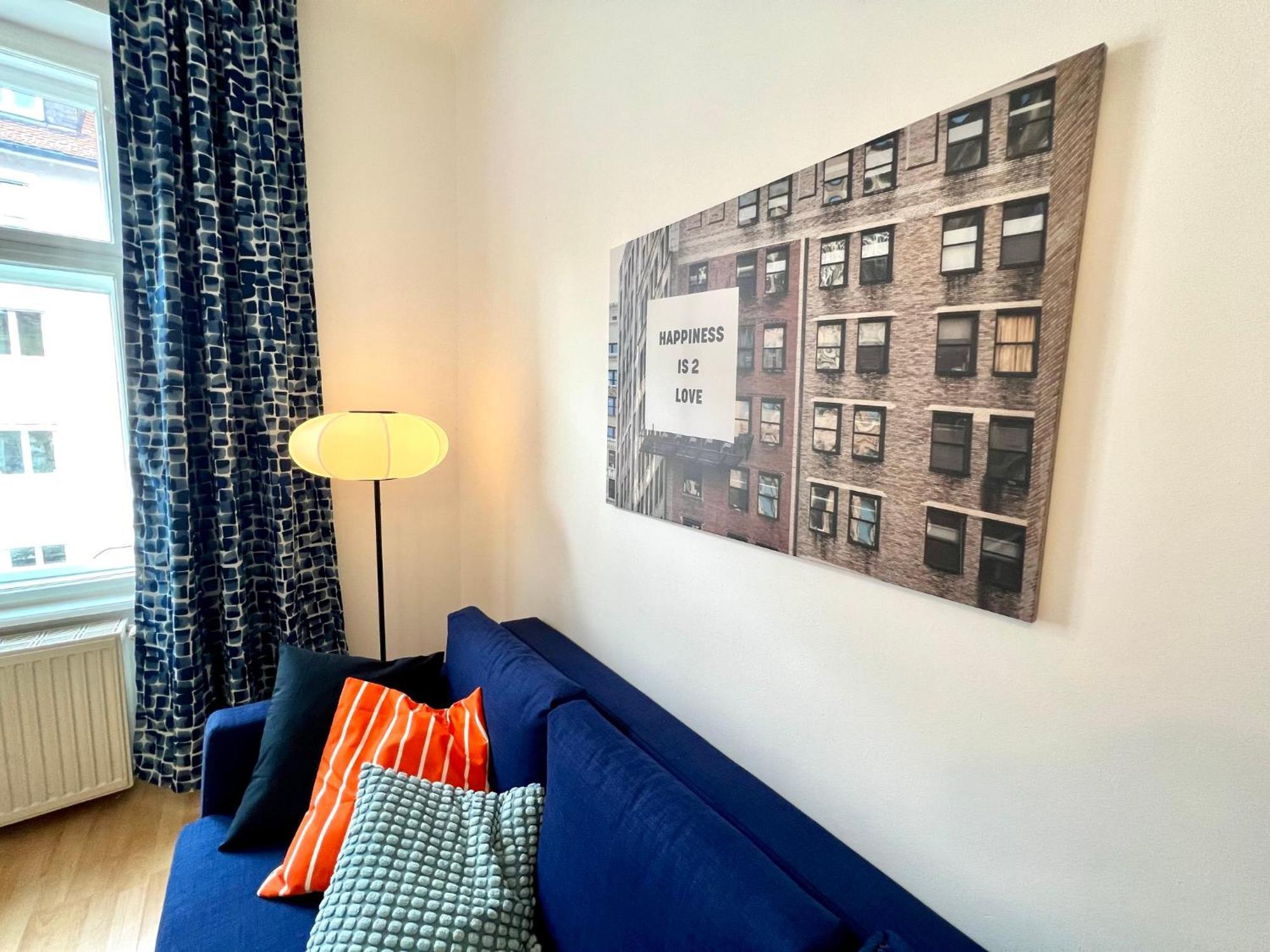 Cozy City Retreat - By Nahuen Suites Graz Esterno foto